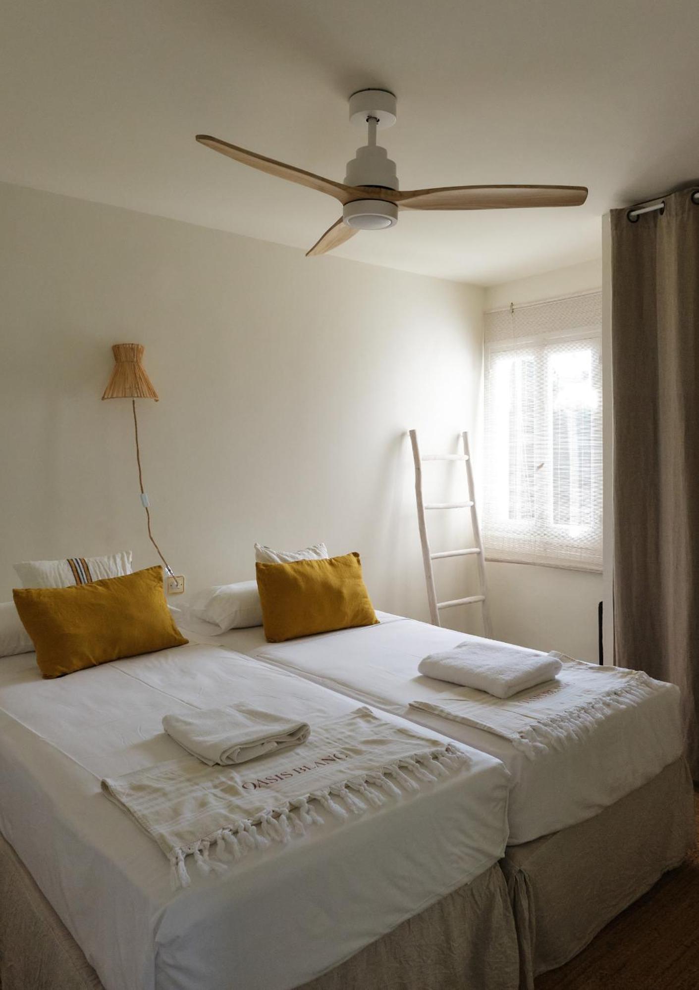 Apartamento Arenal D'En Castell South Exterior foto